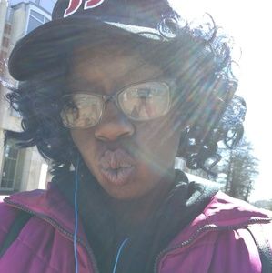 Meet your Posher, Brea